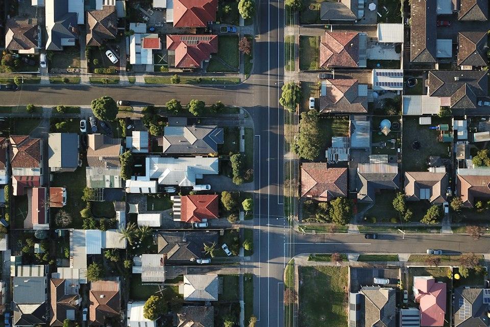 Top-view photography of houses at daytime